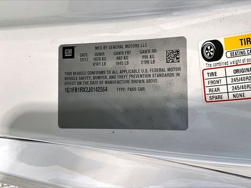 Used 2018 Chevrolet Camaro LT w/ RS Package image 8