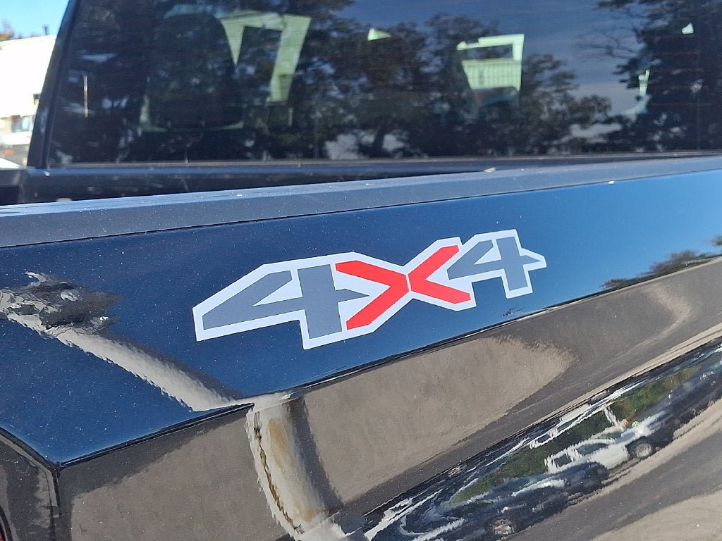 Certified 2023 Chevrolet Silverado 1500 Custom w/ LPO, Dark Essentials Package AWD/4WD image 11