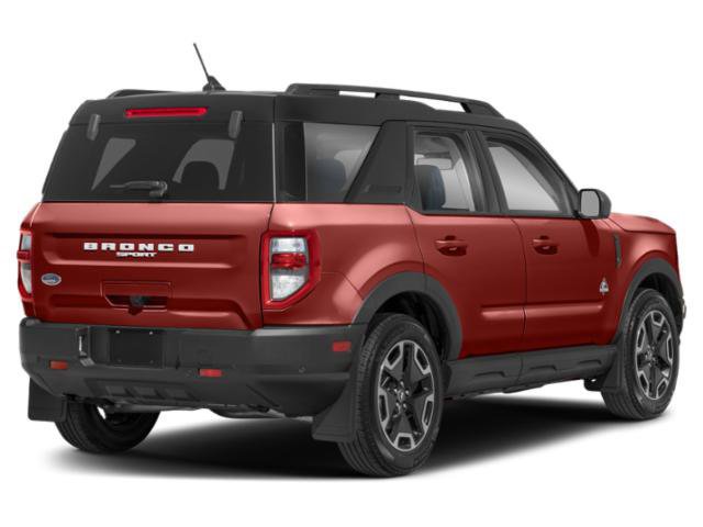 Used 2023 Ford Bronco Sport Outer Banks w/ Tech Package AWD/4WD image 2