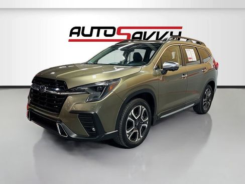 Used 2023 Subaru Ascent Touring image 3