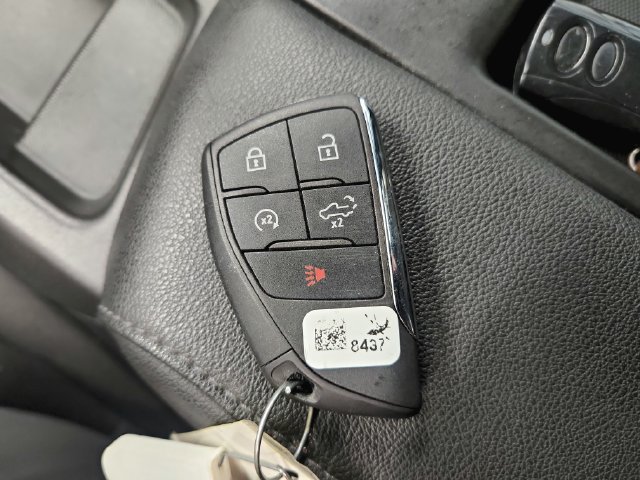 Used 2023 Chevrolet Silverado 1500 LT AWD/4WD image 35