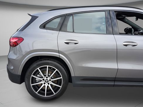 New 2026 Mercedes-Benz GLA 35 AMG 4MATIC image 14