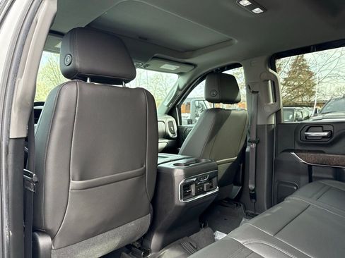 Used 2020 GMC Sierra 3500 Denali w/ Denali Ultimate Package AWD/4WD image 18
