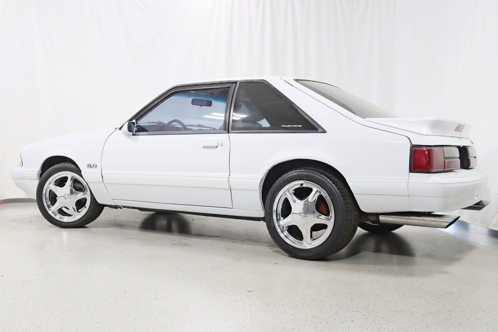 Used 1989 Ford Mustang LX RWD image 9