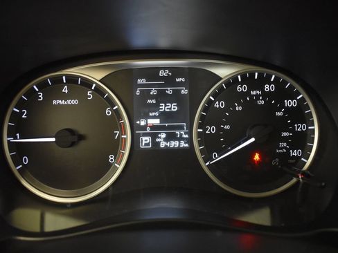 Used 2021 Nissan Kicks S FWD image 26