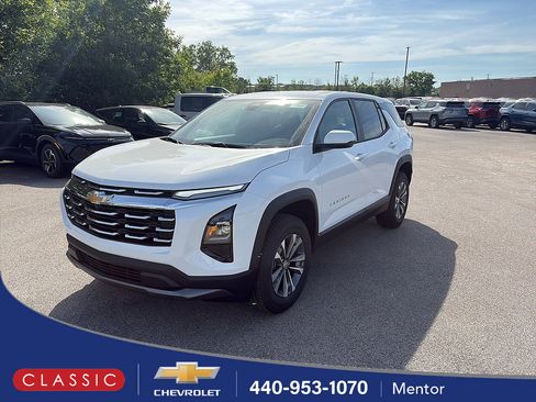 New 2026 Chevrolet Equinox LT FWD image 1