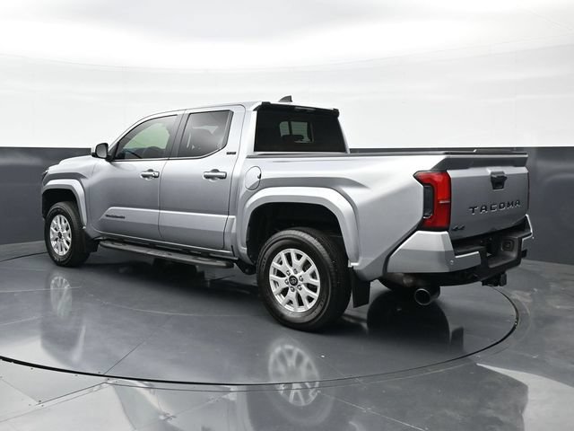 Used 2024 Toyota Tacoma SR5 AWD/4WD image 7