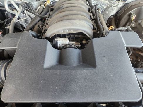 Used 2017 Chevrolet Tahoe LT w/ LT Signature Package image 34