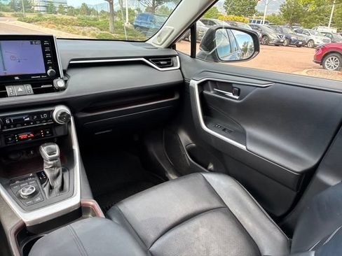 Used 2019 Toyota RAV4 Limited w/ Cold Weather Package AWD/4WD image 23
