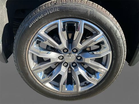 Used 2024 GMC Sierra 1500 Denali w/ Denali Reserve Package image 10