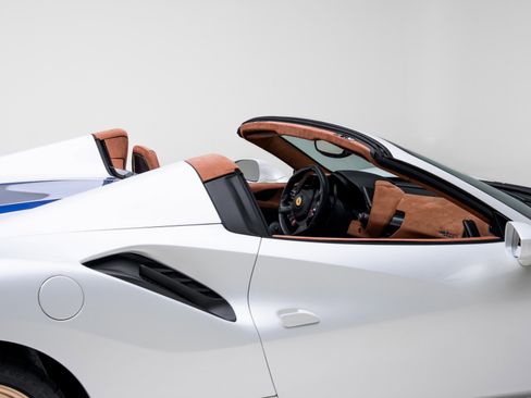 Used 2020 Ferrari 488 Pista Spider image 63