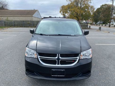Used 2017 Dodge Grand Caravan SE w/ Power Window Group image 3