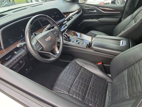 Certified 2021 Cadillac Escalade Sport Platinum image 10