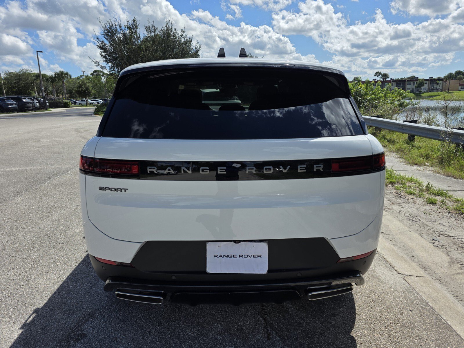 New 2027 Land Rover Range Rover Sport SE AWD/4WD image 6