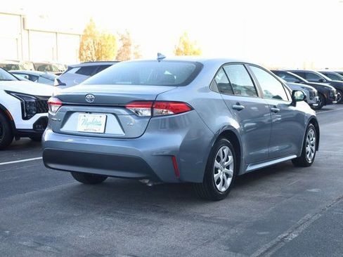 Used 2025 Toyota Corolla LE image 5