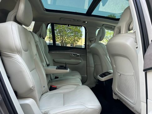 Used 2022 Volvo XC90 T6 Inscription w/ Advanced Package AWD/4WD image 31