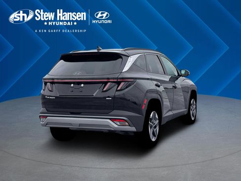 New 2026 Hyundai Tucson SEL image 8