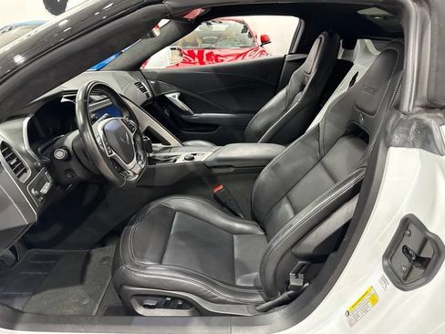 Used 2019 Chevrolet Corvette Z06 RWD image 17