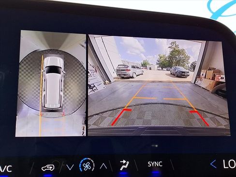 New 2026 Chevrolet Suburban LS image 4