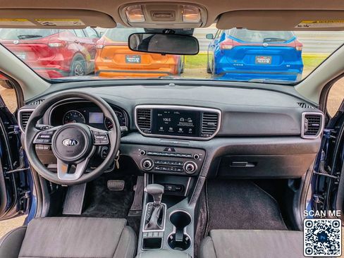 Used 2022 Kia Sportage LX image 14