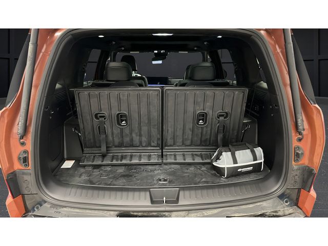 Used 2025 Hyundai Santa Fe Calligraphy AWD/4WD image 26