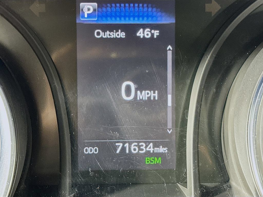 Used 2018 Toyota Camry SE w/ Moonroof Package FWD image 25