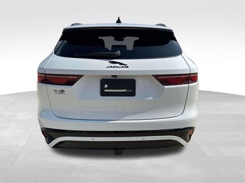 Used 2024 Jaguar F-PACE R-Dynamic S image 7