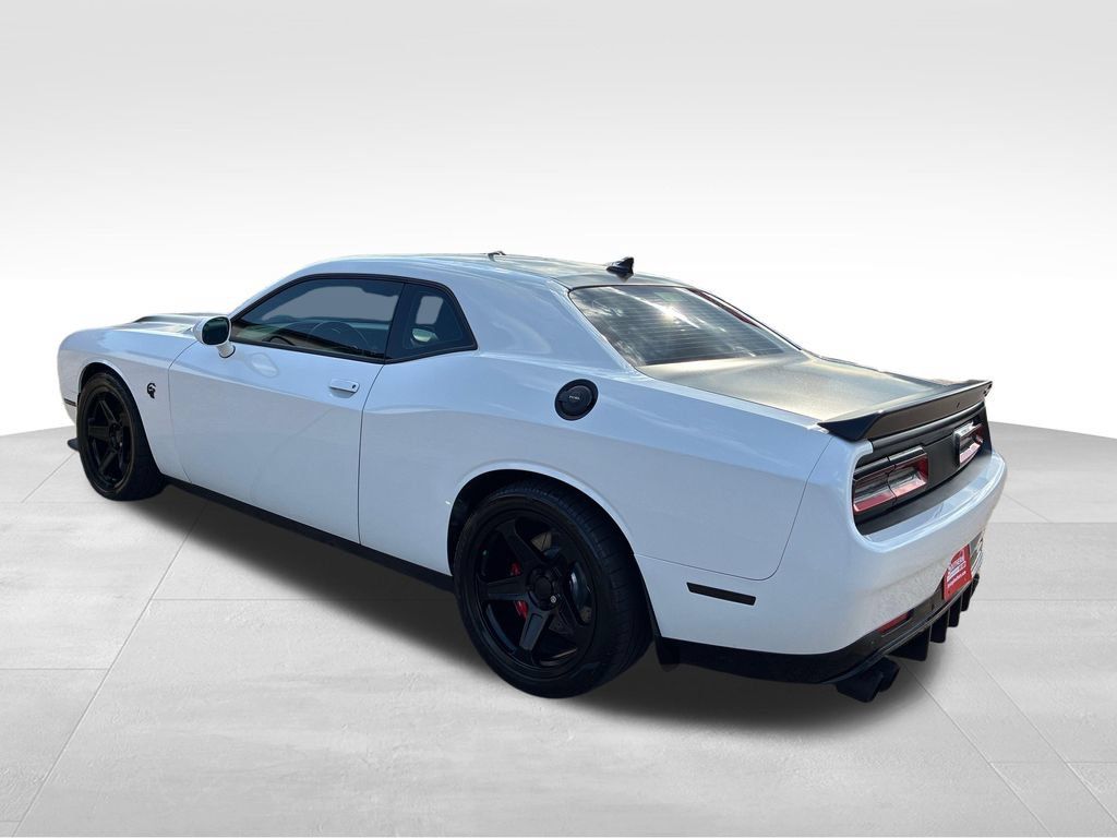 Used 2022 Dodge Challenger SRT Hellcat w/ Plus Package RWD image 3