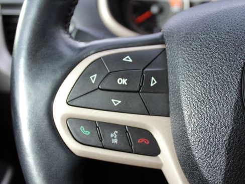 Used 2017 Jeep Cherokee Sport w/ Cold Weather Group image 47