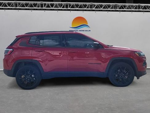 New 2026 Jeep Compass Latitude AWD/4WD image 4