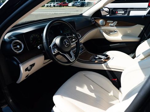 Used 2019 Mercedes-Benz E 300 image 19