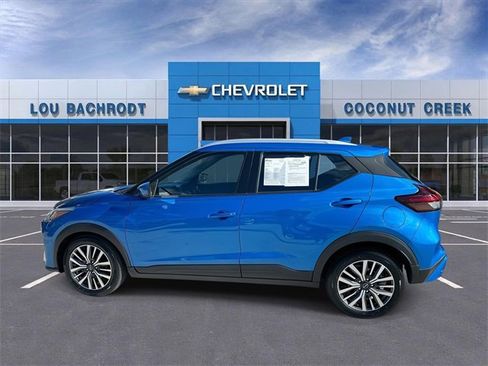 Used 2024 Nissan Kicks SV image 5