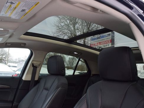 Used 2021 Buick Envision Essence FWD image 33