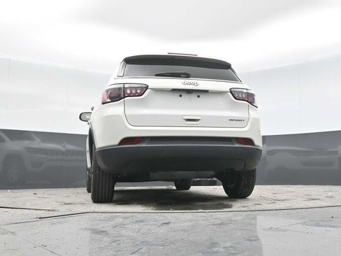 Used 2020 Jeep Compass Sport w/ Tech Group FWD image 32