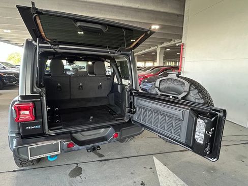 Used 2024 Jeep Wrangler Unlimited Rubicon 4xe AWD/4WD image 51