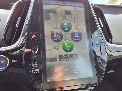 Used 2018 Toyota Prius Prime Advanced image 8