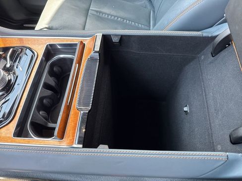 Used 2022 Jeep Grand Wagoneer Series II w/ Convenience Group III image 59