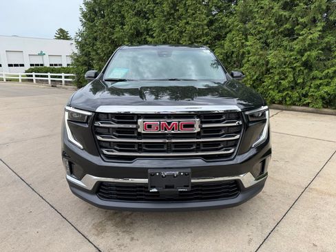 New 2027 GMC Acadia Elevation w/ Elevation Premium Package AWD/4WD image 6