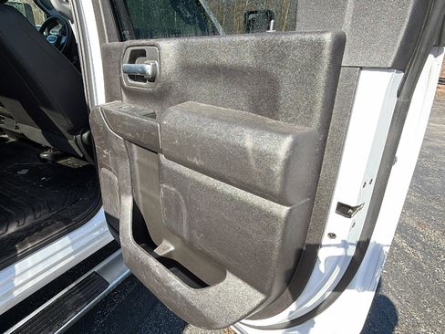 Used 2023 GMC Sierra 3500 Pro w/ Convenience Package image 21