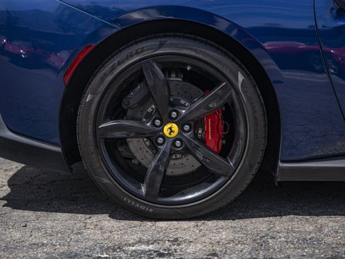 Used 2019 Ferrari Portofino image 13