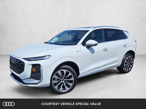 New 2026 Audi Q3 quattro 2.0T AWD/4WD image 1