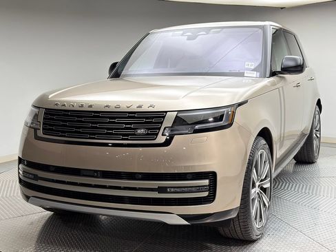 Used 2023 Land Rover Range Rover SE AWD/4WD image 1