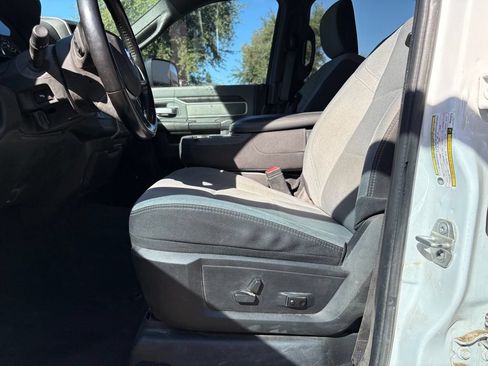 Used 2021 RAM 3500 Big Horn w/ Level 1 Equipment Group AWD/4WD image 7