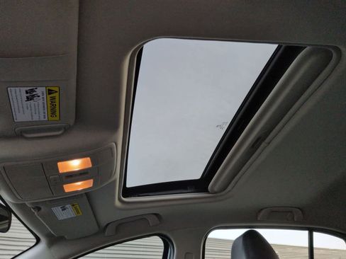 Used 2017 MAZDA MAZDA3 Touring image 20