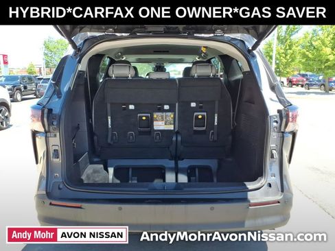 Used 2025 Toyota Sienna XLE FWD image 10