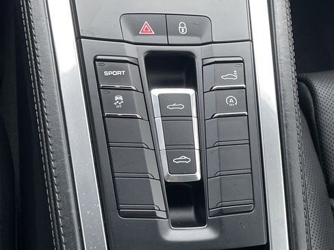 Used 2017 Porsche 718 Boxster S image 45