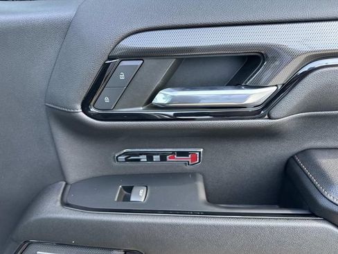 Used 2023 GMC Sierra 1500 AT4 w/ Technology Package AWD/4WD image 33