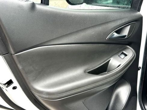 Used 2024 Buick Encore GX Sport Touring image 30