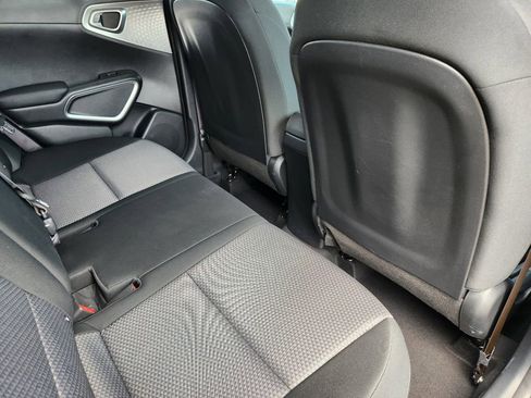 Certified 2025 Kia Soul LX FWD image 18