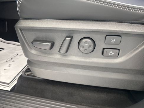 New 2026 INFINITI QX80 4WD image 11